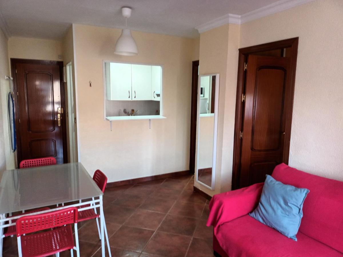 Apartamentos Vialia Sol Y Playa Malaga Luaran gambar
