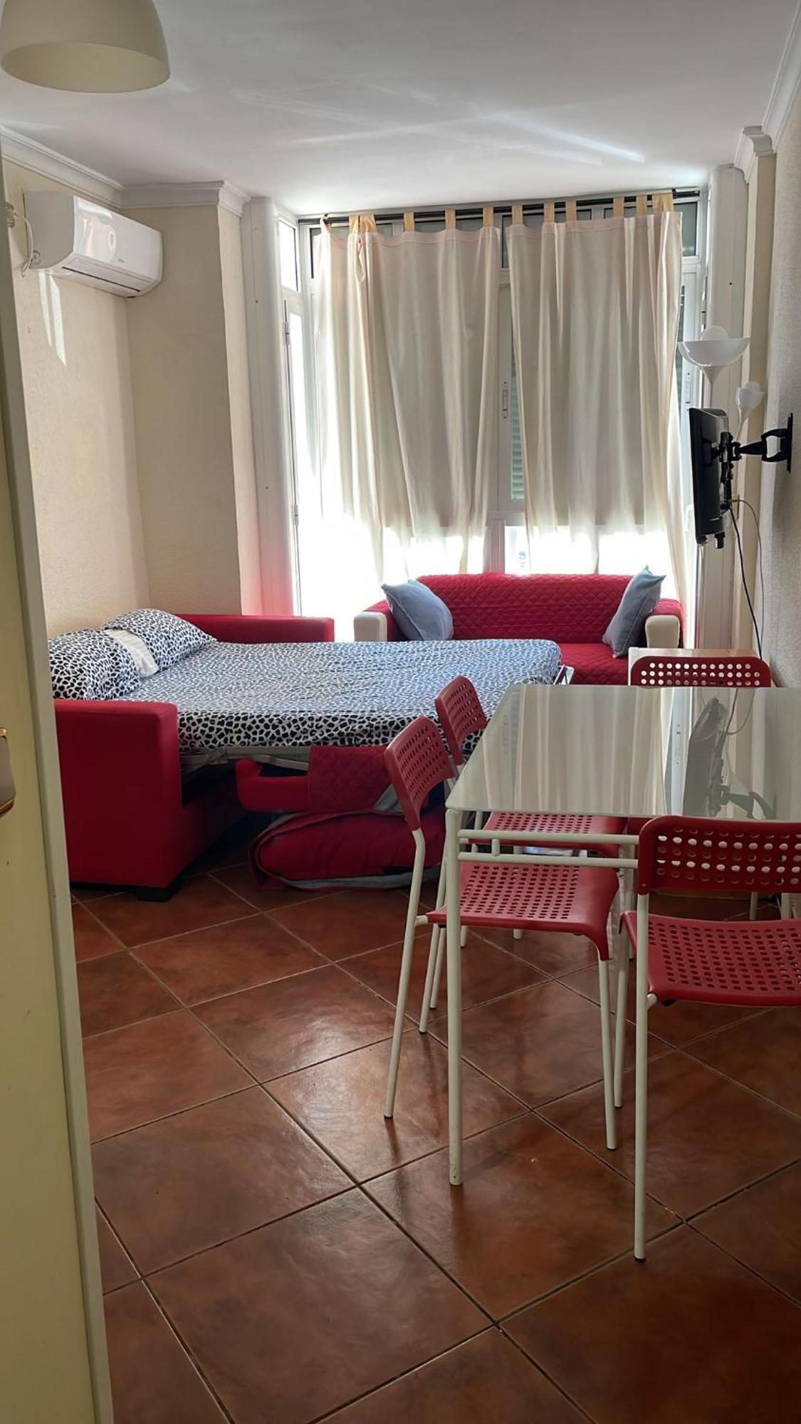 Apartamentos Vialia Sol Y Playa Malaga Luaran gambar