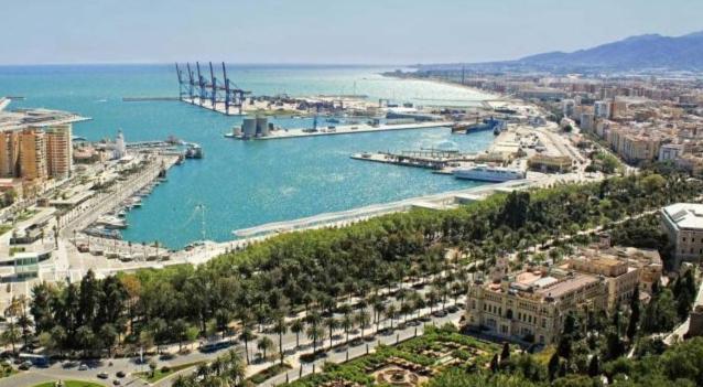 Apartamentos Vialia Sol Y Playa Malaga Luaran gambar
