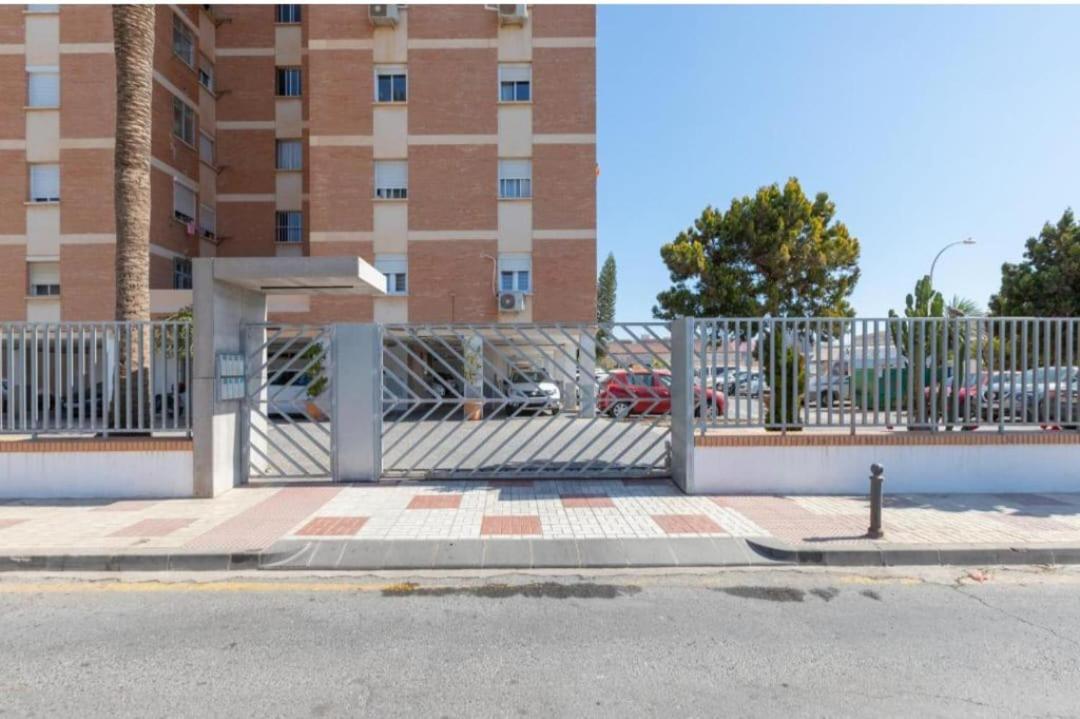 Apartamentos Vialia Sol Y Playa Malaga Luaran gambar